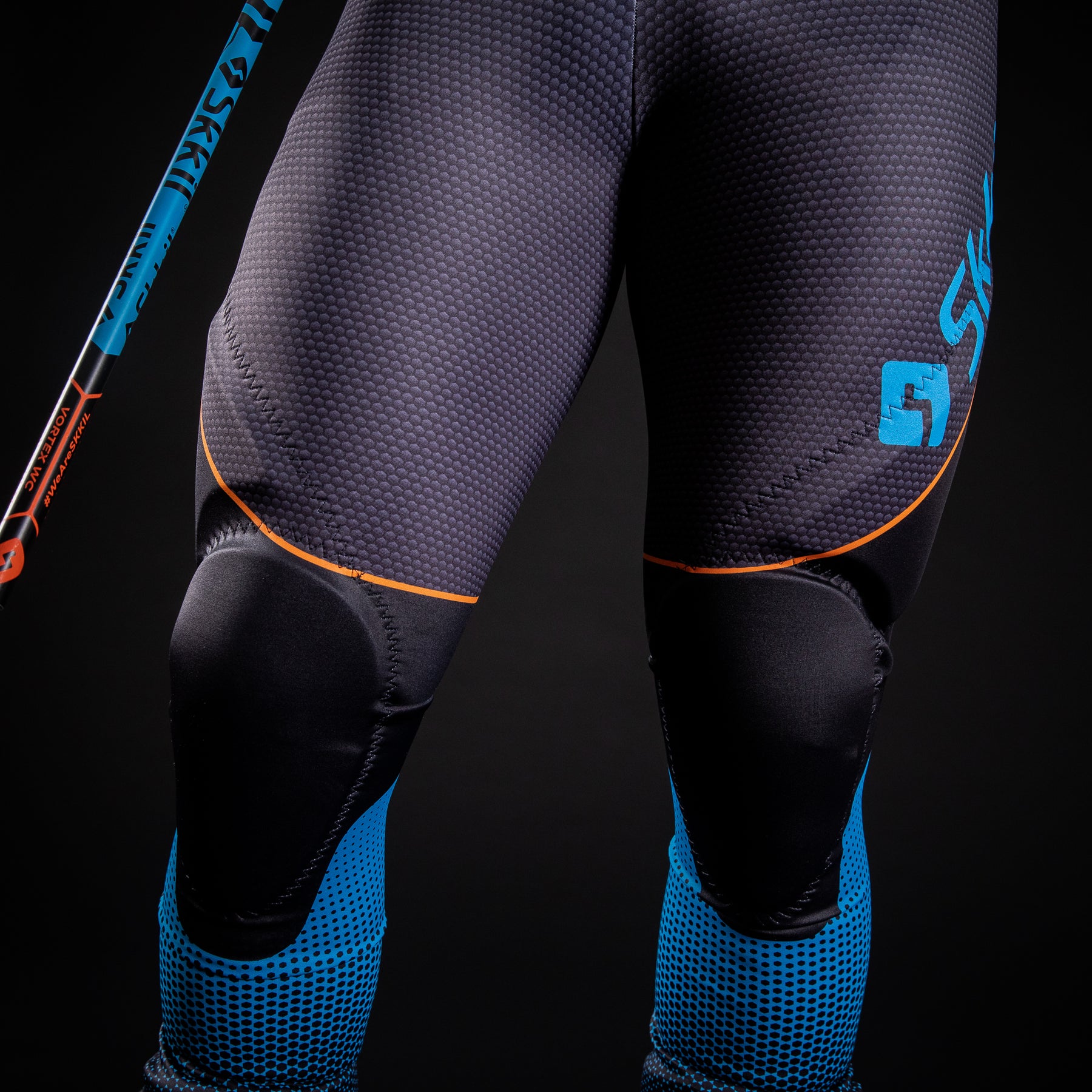 – SKKIL FIS standard ski racing protections with suit GS